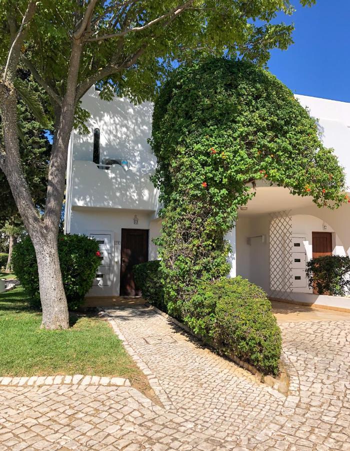Beautiful Villa With Terrace & Garden フェラグド エクステリア 写真